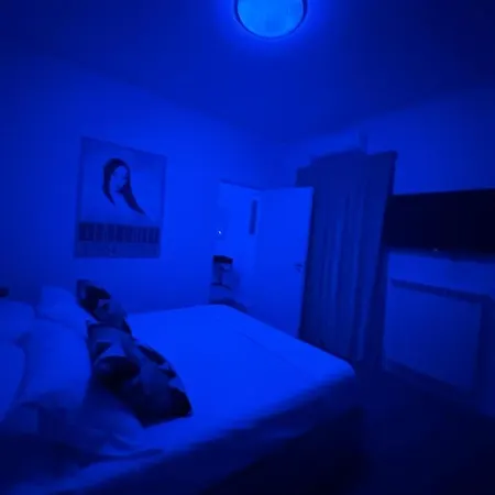 Bed & Breakfast Suites7