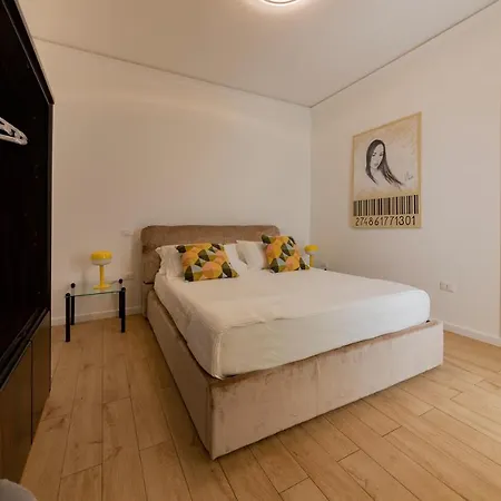 Suites7 Bed & Breakfast